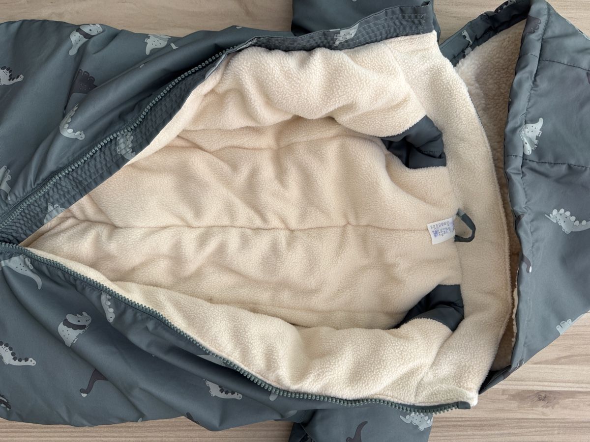 H&M Lotti di vestiti: Combinaison de neige H&M – Usato da Le Locle venduto da vespino906 1