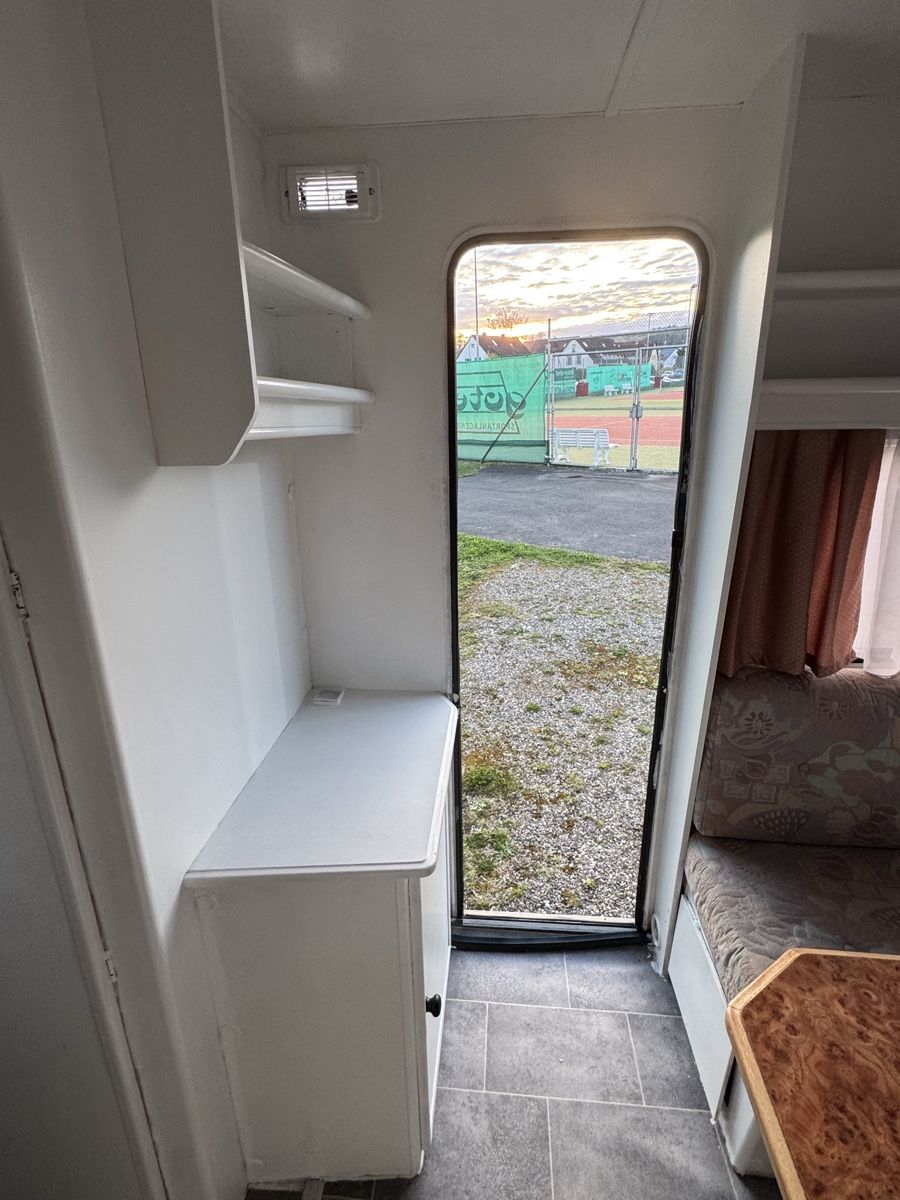 LMC Rimorchi: Wohnwagen LMC Deluxe ab MFK – Usato da Schaffhausen venduto da LoChi2026 2