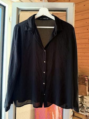 Blouse black size S good condition