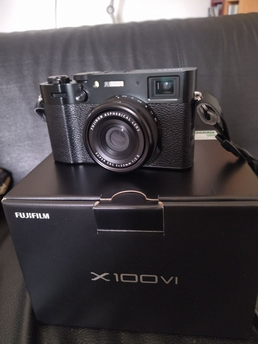 Fujifilm Fotocamera: Fujifilm x100 VI – Usato da Neuchâtel venduto da Maostong01 2