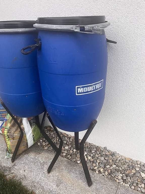 Nourriture: Futterautomat Fisch Teich Koi Forelle  – D'occasion à Ligornetto par DaniCeller