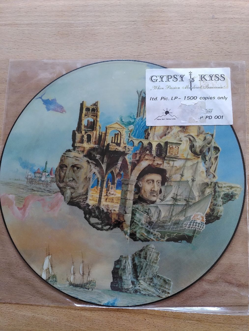 Dischi in vinile: Gypsy Kyss - When Passion Murdered Innocence, Picture Disc – Usato da Büsserach venduto da Bey23