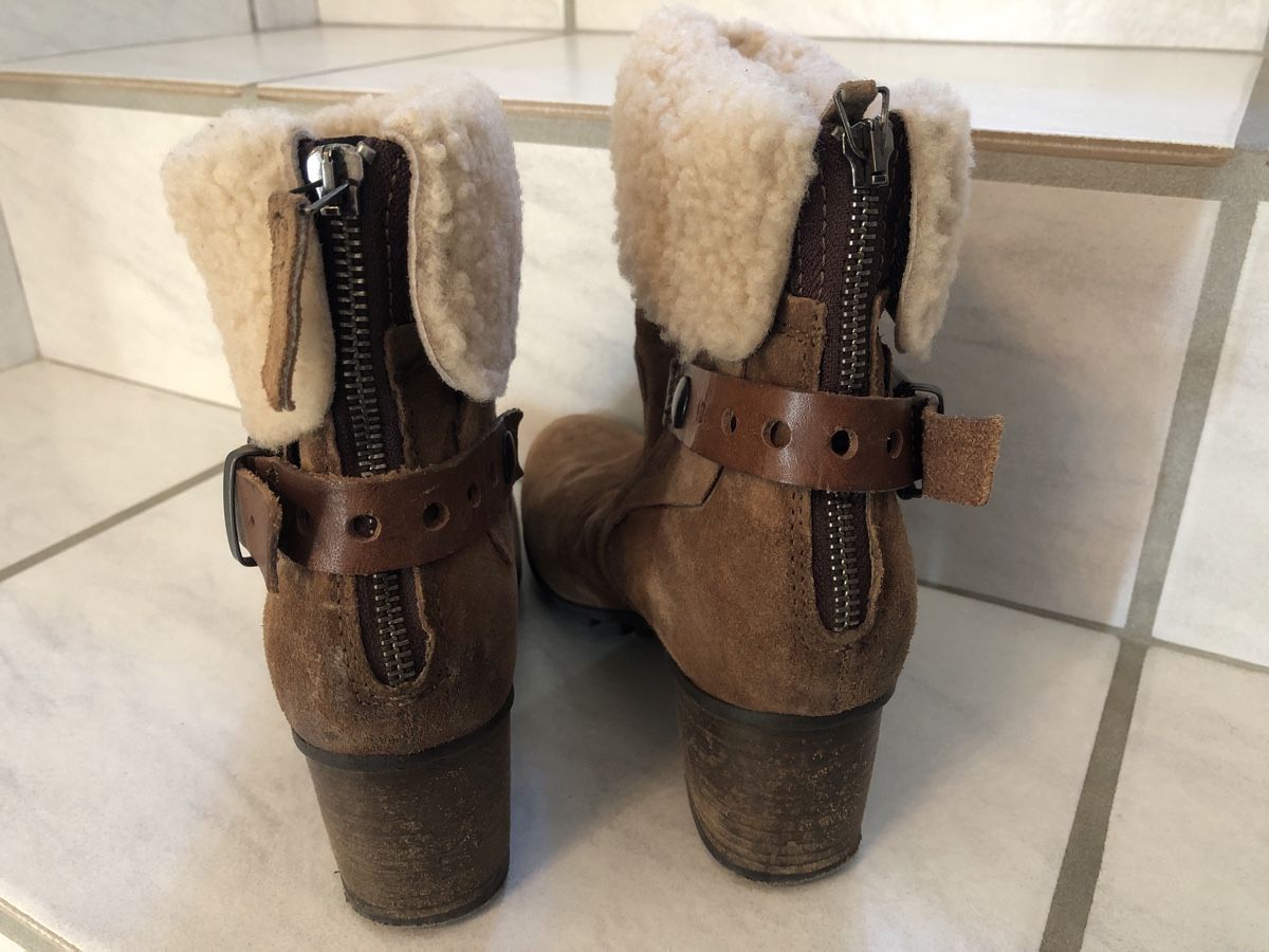 Scarpe da donna: Stiefeletten Wildleder Manas Gr. 37 – Usato da Büren SO venduto da Nuri09 2