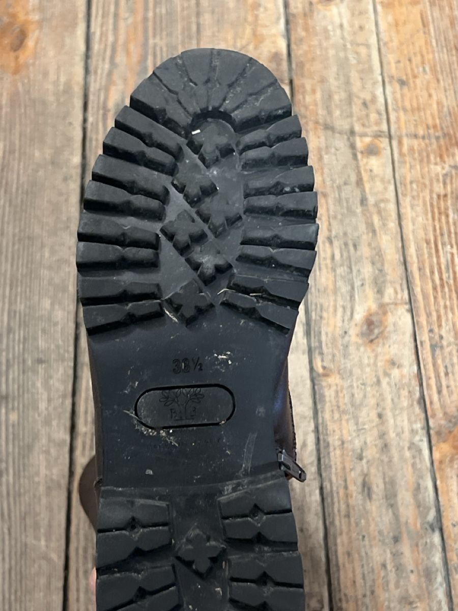 Scarpe da donna: B&B Braune Winterstiefel Gr. 38.5 – Usato da Zürich venduto da HeliK 2