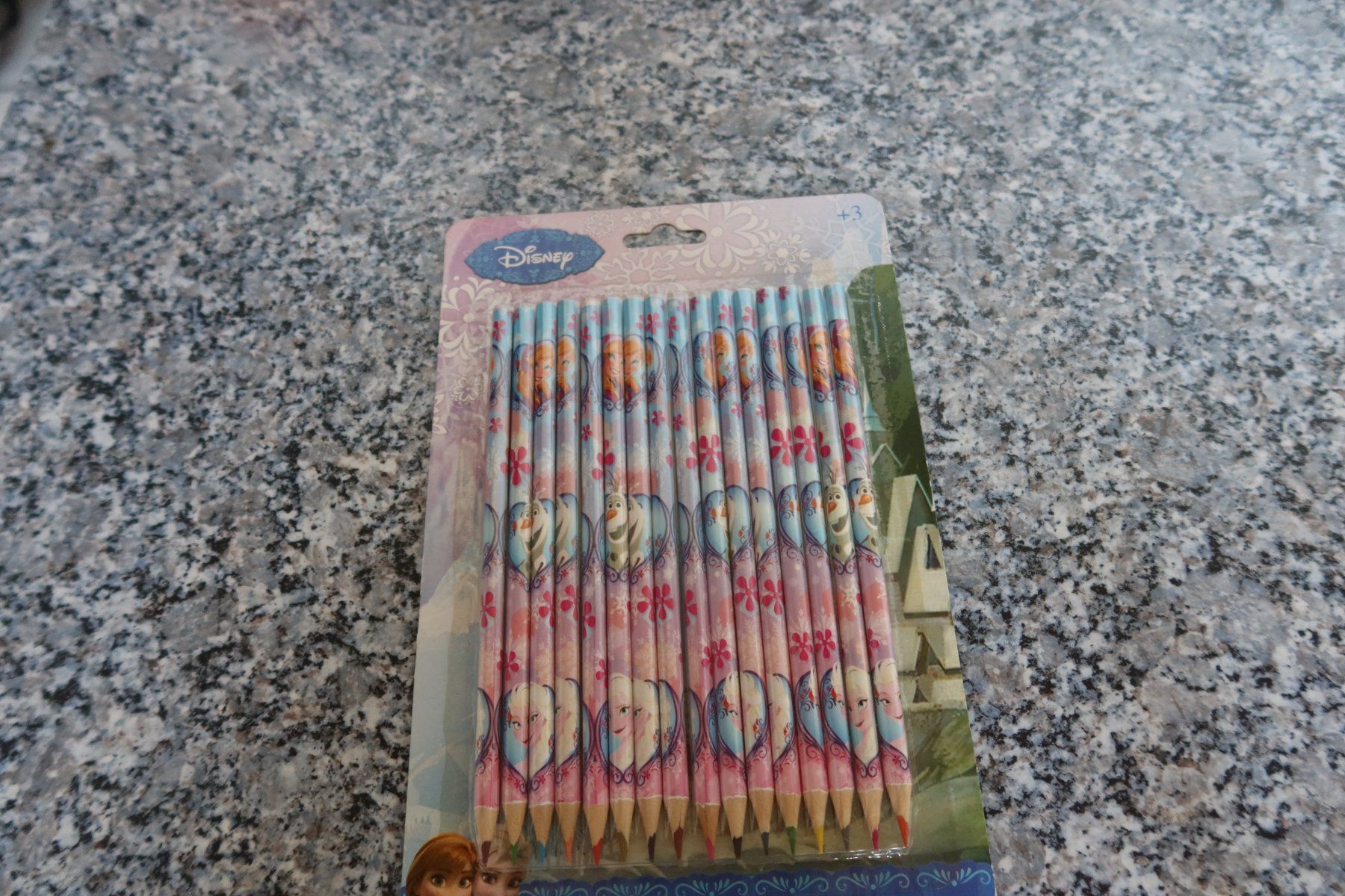 Stifte & Marker: Buntstifte – Neu und originalverpackt aus Täuffelen von Cindybussy