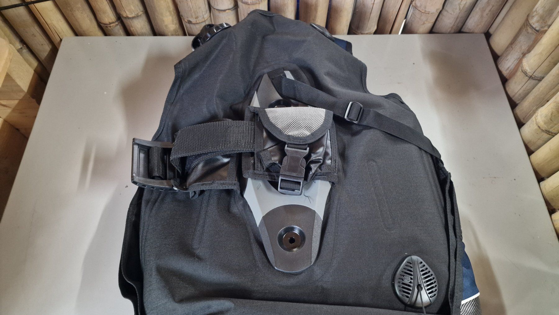 Mute per immersioni: Aqualung Jaket Pro Neu Grösse S – Usato da uezwil venduto da msc_8bh6 1