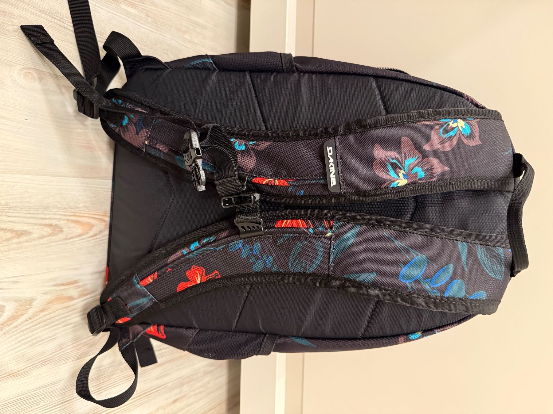 Dakine Borse & Zaini: Dakine Rucksack, neu, Blumenmuster – Nuovo (secondo la descrizione) da Wolfhausen venduto da ladrona 1