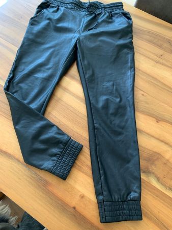 LEXXURY Kunstlederhose schwarz Chino breiter Bund Gr. L/40