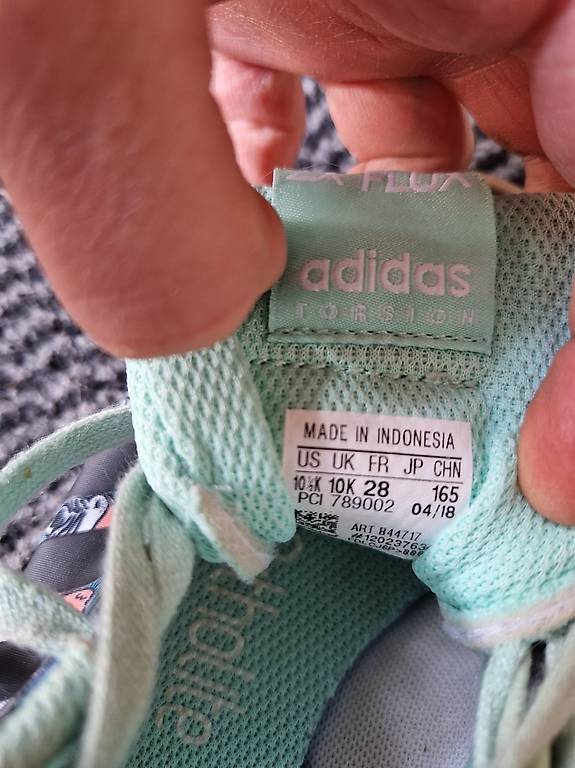 Scarpe per ragazzi: Adidas Sneaker Turnschuhe 28 – Usato da Rutschwil venduto da tho_9lxq 1