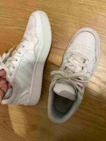 Turnschuhe, weisse Adidas Sneaker Gr. 40 (US 8)