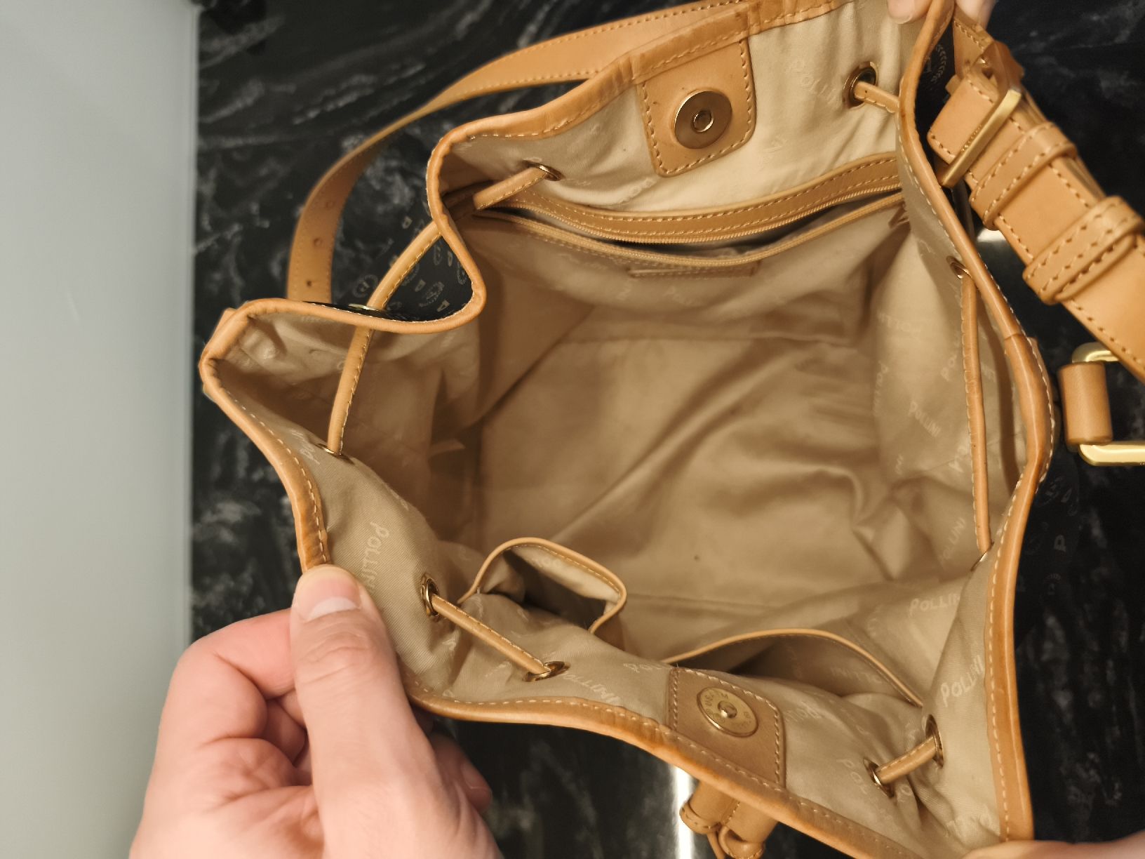 Borse da donna: Pollini Heritage Logo Classic Bucket Bag – Usato da Riedholz venduto da Shime1981 1