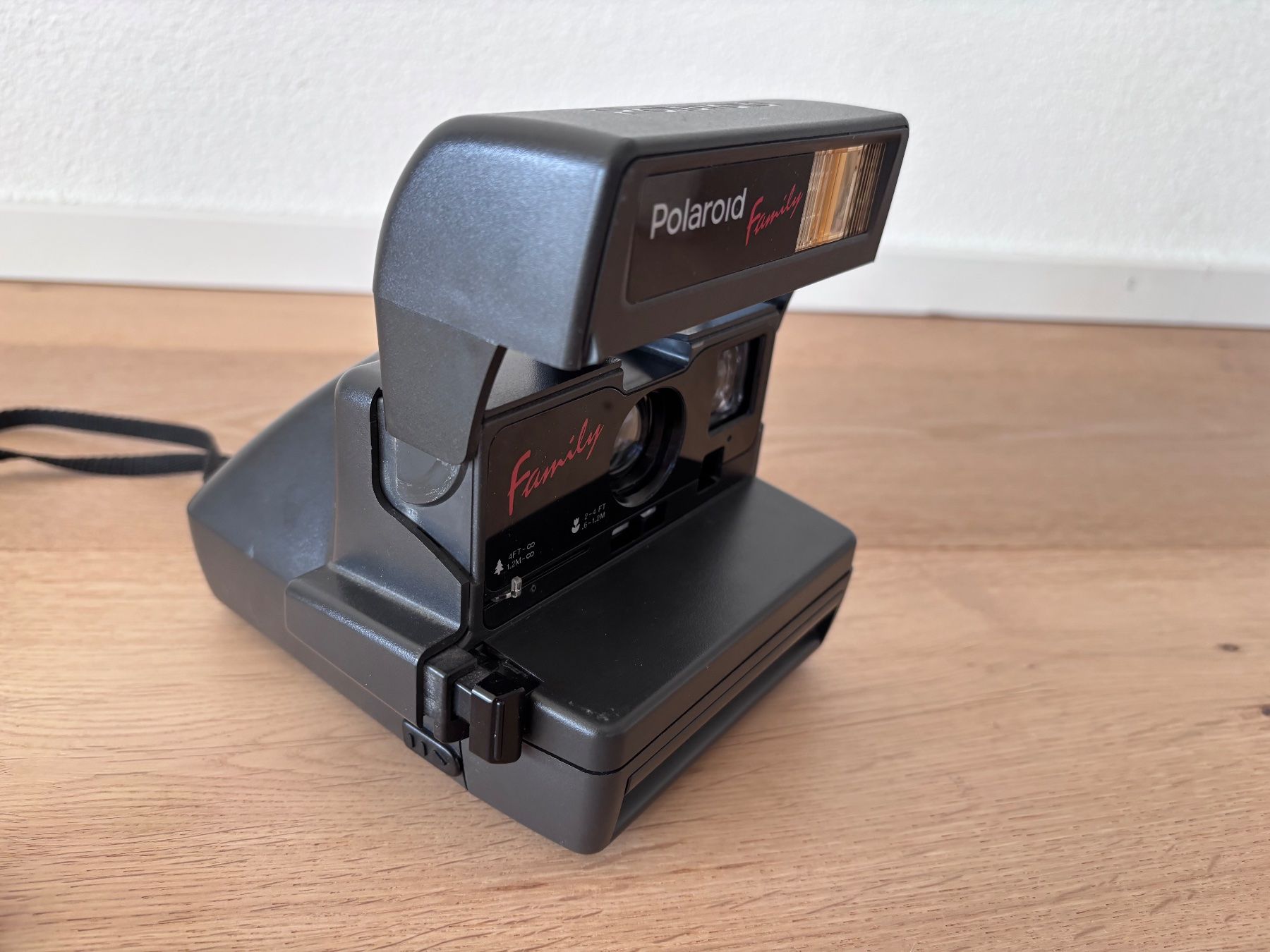 Polaroid Kamera: Polaroid Family Sofortbildkamera – Gebraucht aus Winznau von Lauralavera1 1