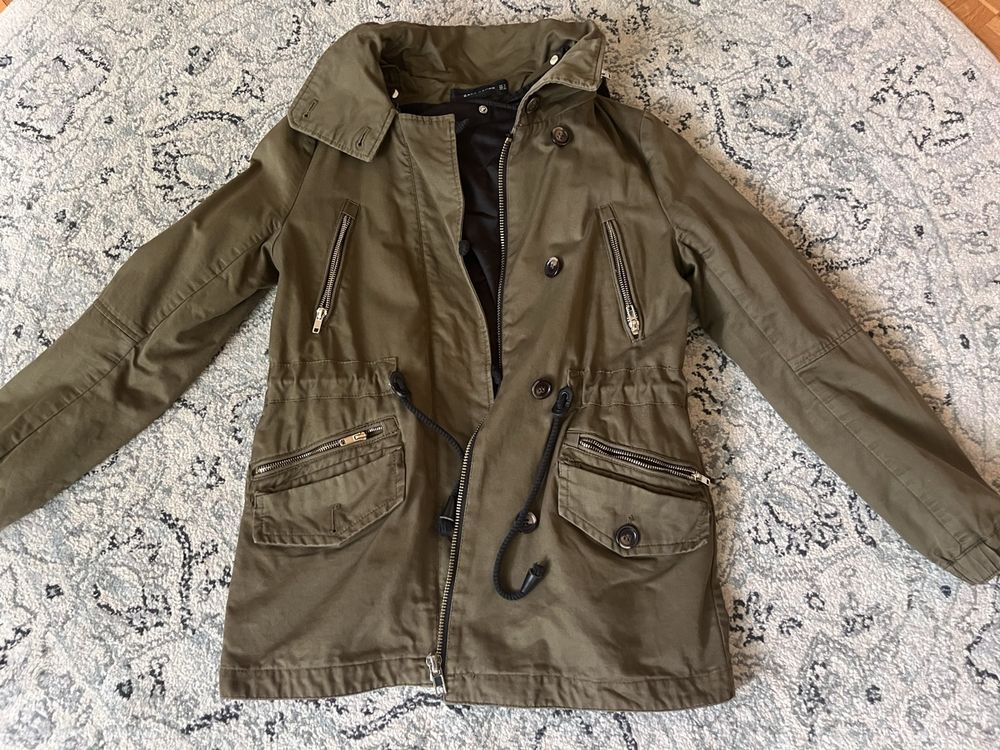Zara Vestes: Veste Zara Femme, taille S, couleur kaki – D'occasion à Genève par mar_mkc7
