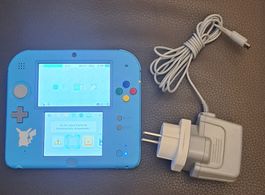 Nintendo 2DS guter gebrauchter Zustand mit Netzteil.