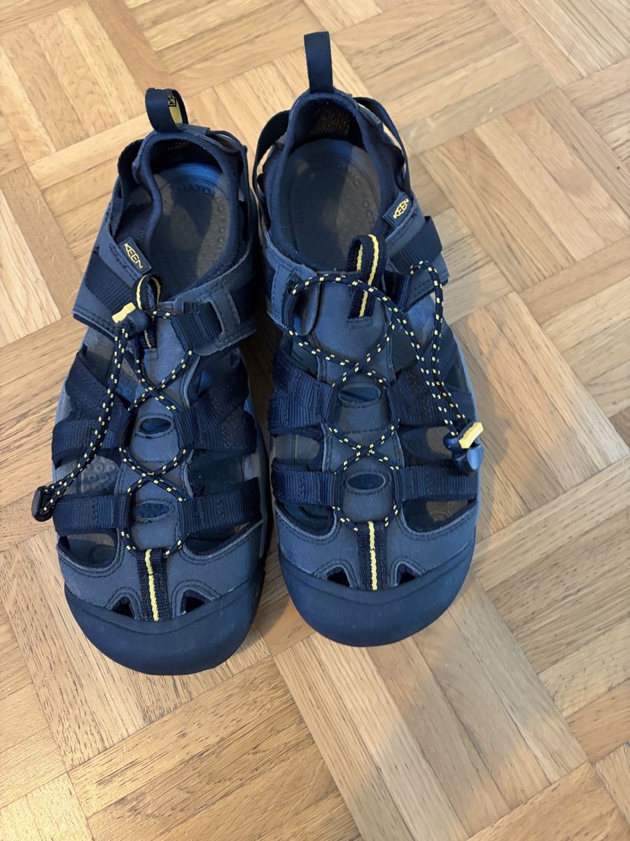 Keen Scarpe da uomo: Keen Sandalen Gr 44.5 Neuwertig – Usato da Zürich venduto da ber_r6hd 3