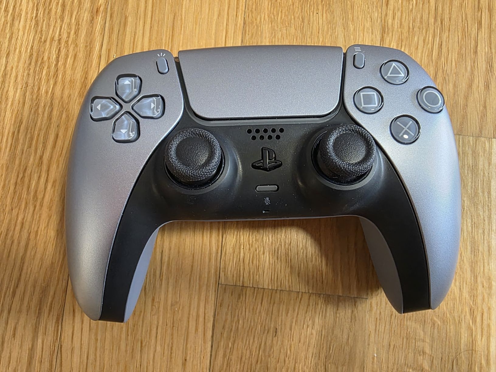 Sony Controller: PS5 DualSense Controller Sterling Silver  – Nuovo (secondo la descrizione) da Schlieren venduto da est_b2px 2