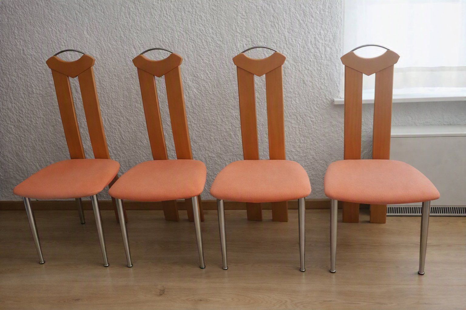 Sedie: 4 chaises pour salle à manger – Usato da Courtételle venduto da Netha 2