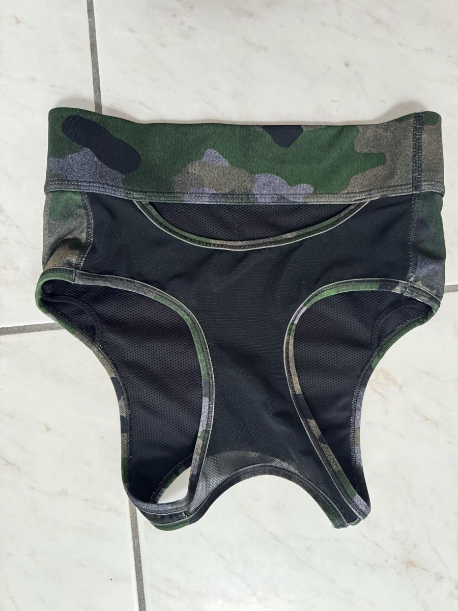 Nike Tops: Nike top sportivo S – Gebraucht aus Porza von kaj_d5q7 1