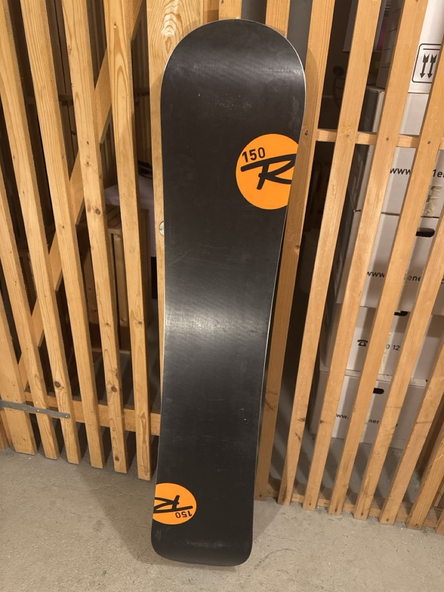 Rossignol Board: Snowboard 150cm von Rossignol, Rocker – Usato da Schliern b. Köniz venduto da amo_lln9 1
