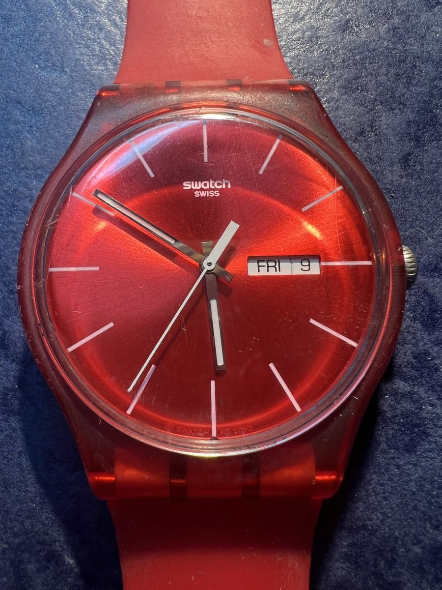 Swatch Uhren: Swatch Red Rebel – Gebraucht aus Laufen von groove60