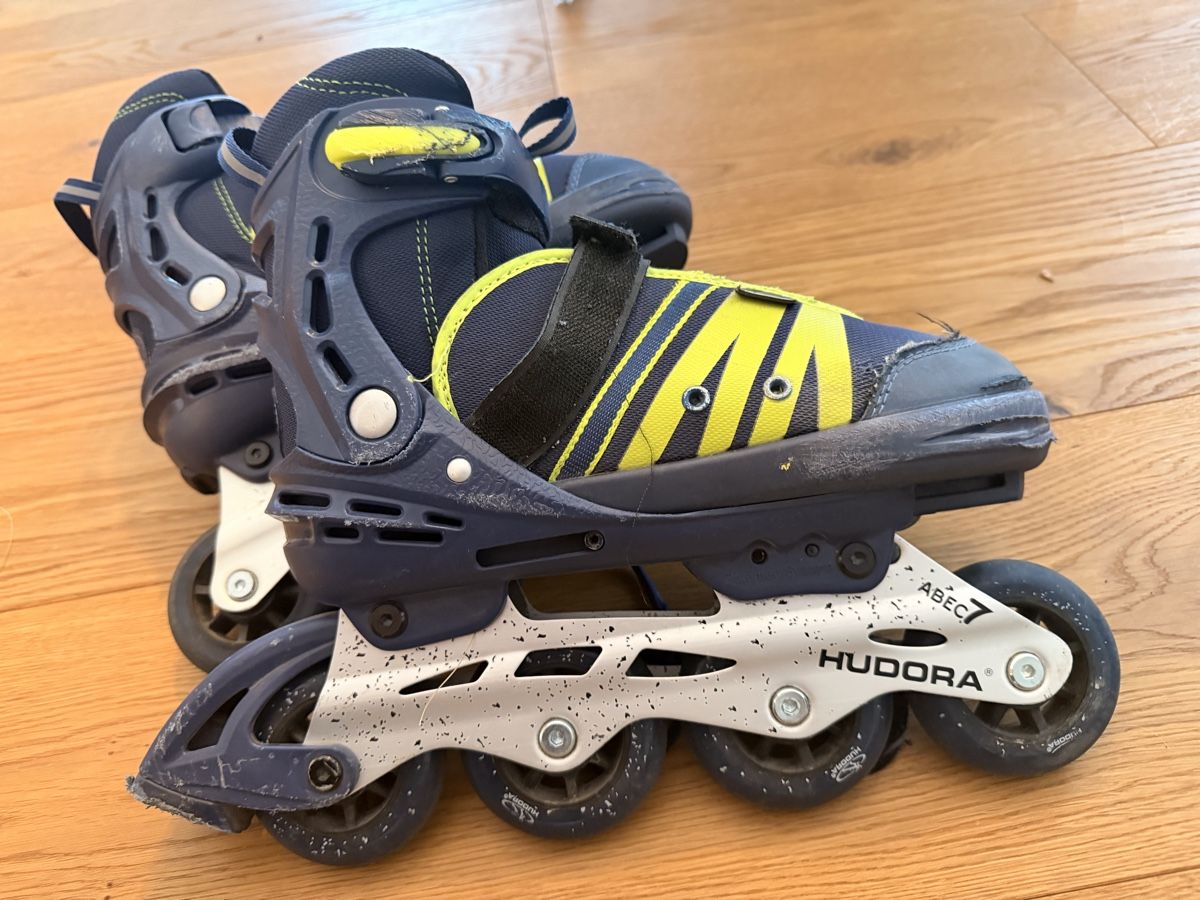 Inline-Skating & Rollschuhe: HUDORA inline skates adjustable size 35-40 EU blue yellow – Gebraucht aus Männedorf von iza04 4