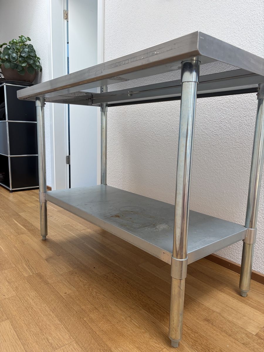 Schreibtische: Edehlstahltisch Arbeitstisch – Gebraucht aus Zürich von Halloumi8003 2