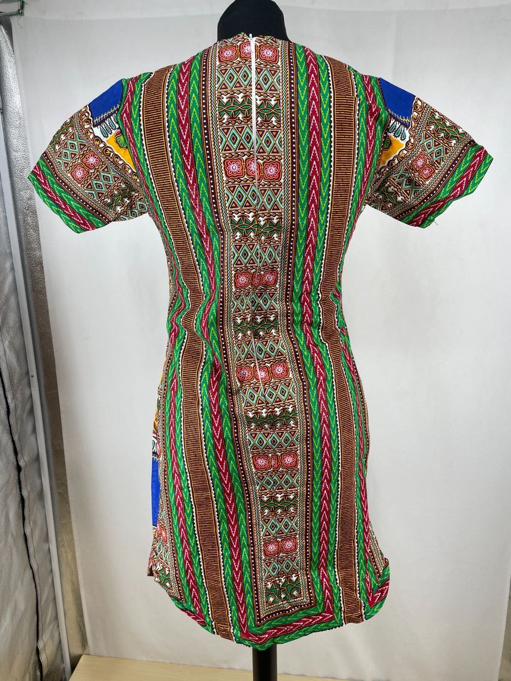 Vestiti: Robe de Madagascar à motifs M – Usato da Lausanne venduto da PlusValue_Lausanne 1