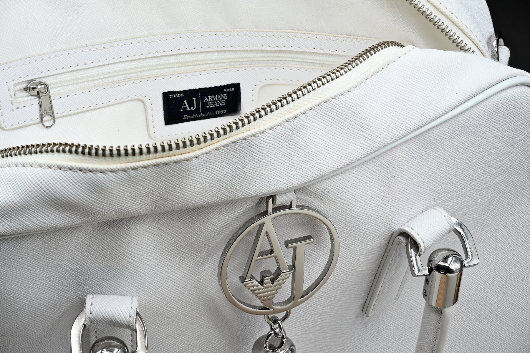 Armani Taschen für Damen: Handtasche Armani Jeans – Gebraucht aus Dürnten von pema28 2