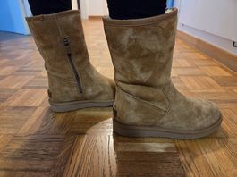 UGG Damenboots Größe 37