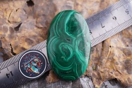 Malachit   Cabochon    –Edelsteinstube Rausverkauf