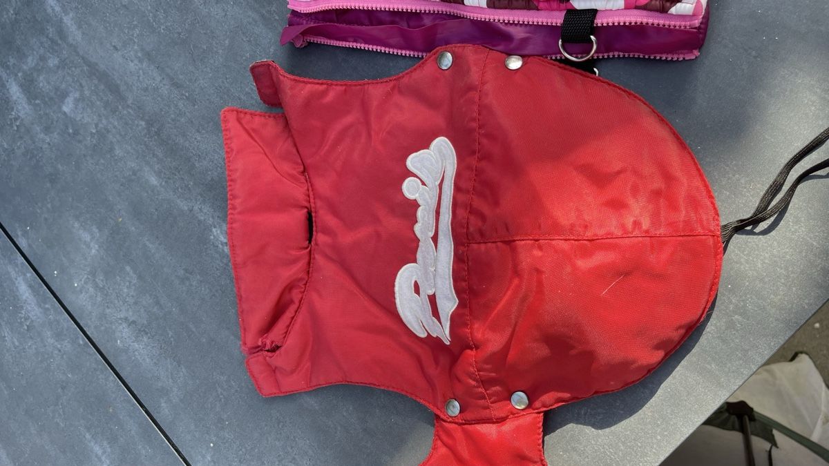 Abbigliamento: Versch. Hundemantel, Gr. S, Paris – Usato da Selzach venduto da Giusi400 2