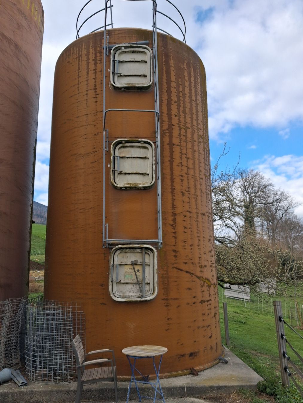 Mangimi: 2 Futter Silo Huber – Usato da Gorgier venduto da babsi2222 3