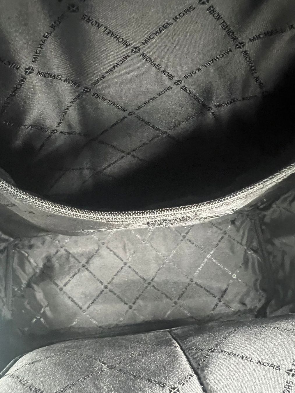 Michael Kors Sacs à dos: Michael Kors Rucksack black – Neuf avec emballage d'origine à Wiedlisbach par Sistershop 5