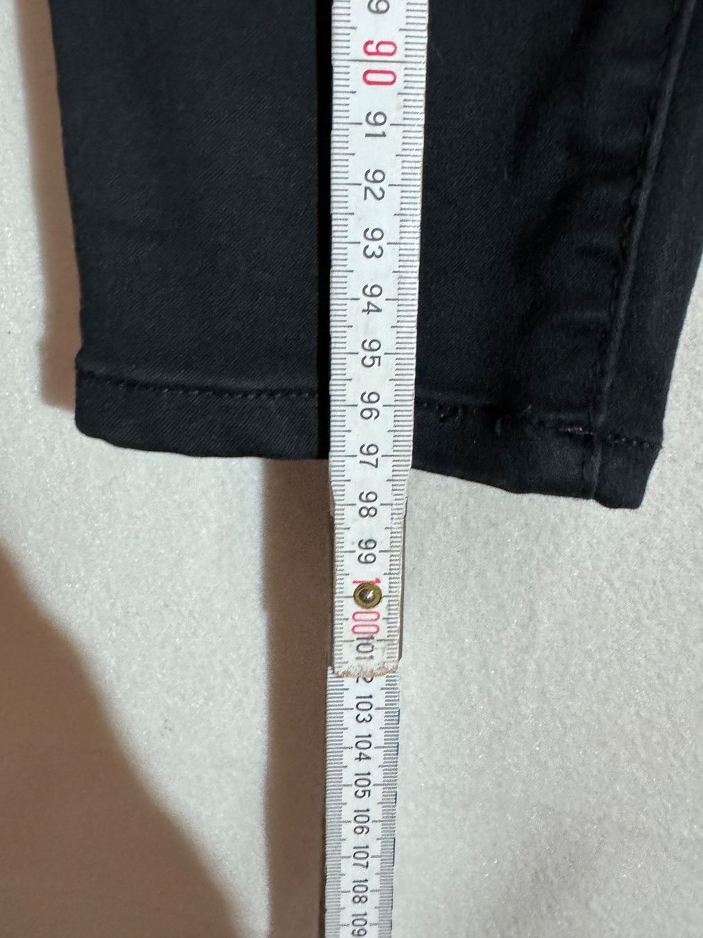 Orsay Pantaloni: Schwarze Hose von Orsay Gr. 38 – Usato da Grosswangen venduto da second_hand_dress 2