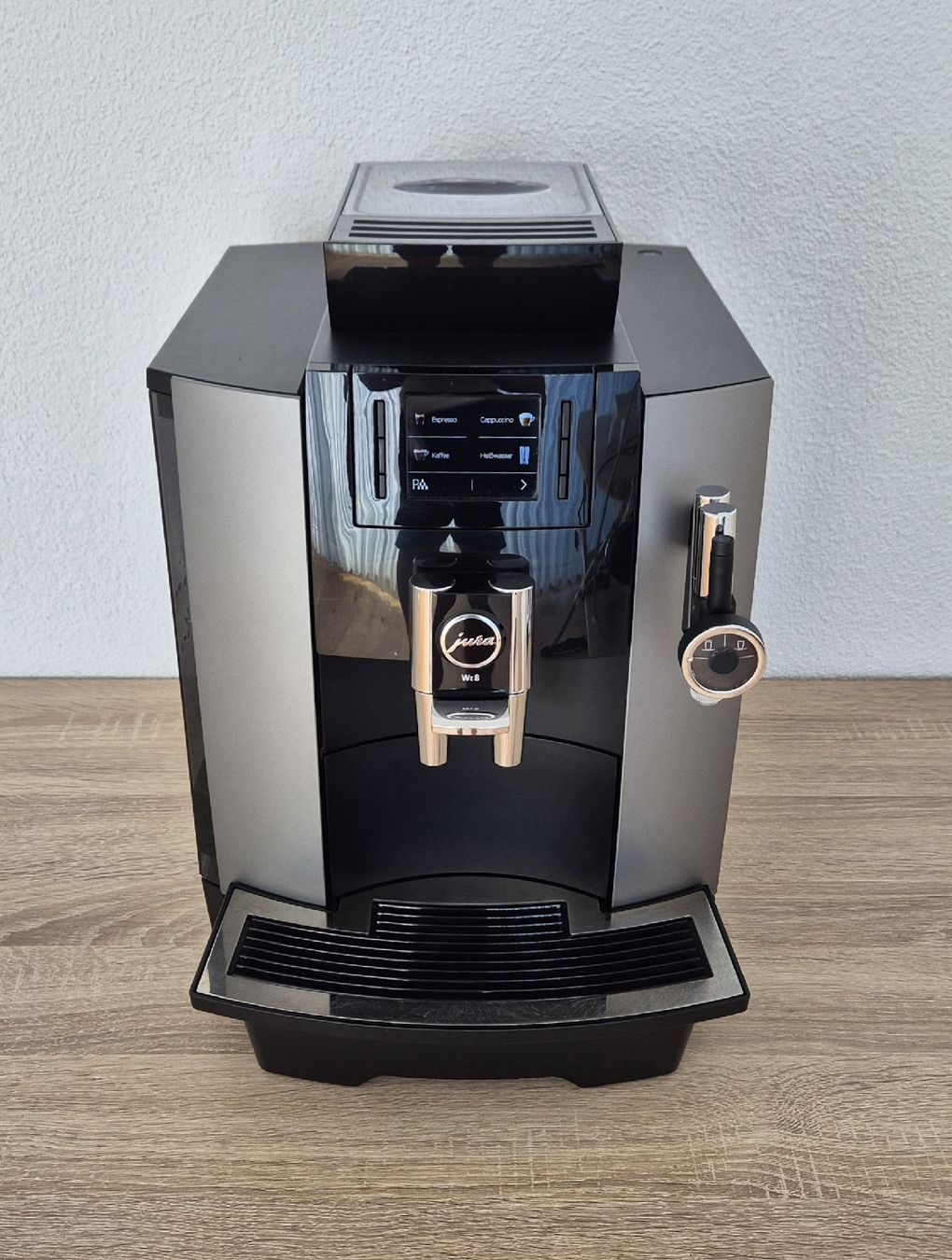 Jura Macchine per caffè & Macchine per espresso: Jura We8 - top Zustand! – Usato da Sursee venduto da Marcelo.22