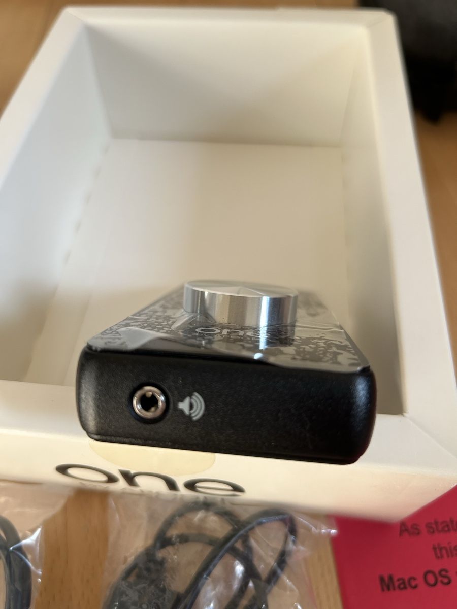 Apogee Attrezzatura per studi di registrazione: Apogee One Interface inkl. Halterung + Hama Case + Zubehör – Nuovo (secondo la descrizione) da Basel venduto da Betav8 5