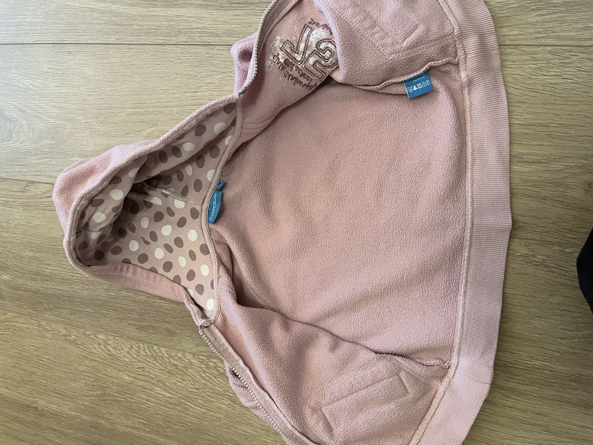 Giacche & Cappotti: Fleecejacke hellrosa Gr. 92 – Usato da Grosshöchstetten venduto da and_7gf5 2