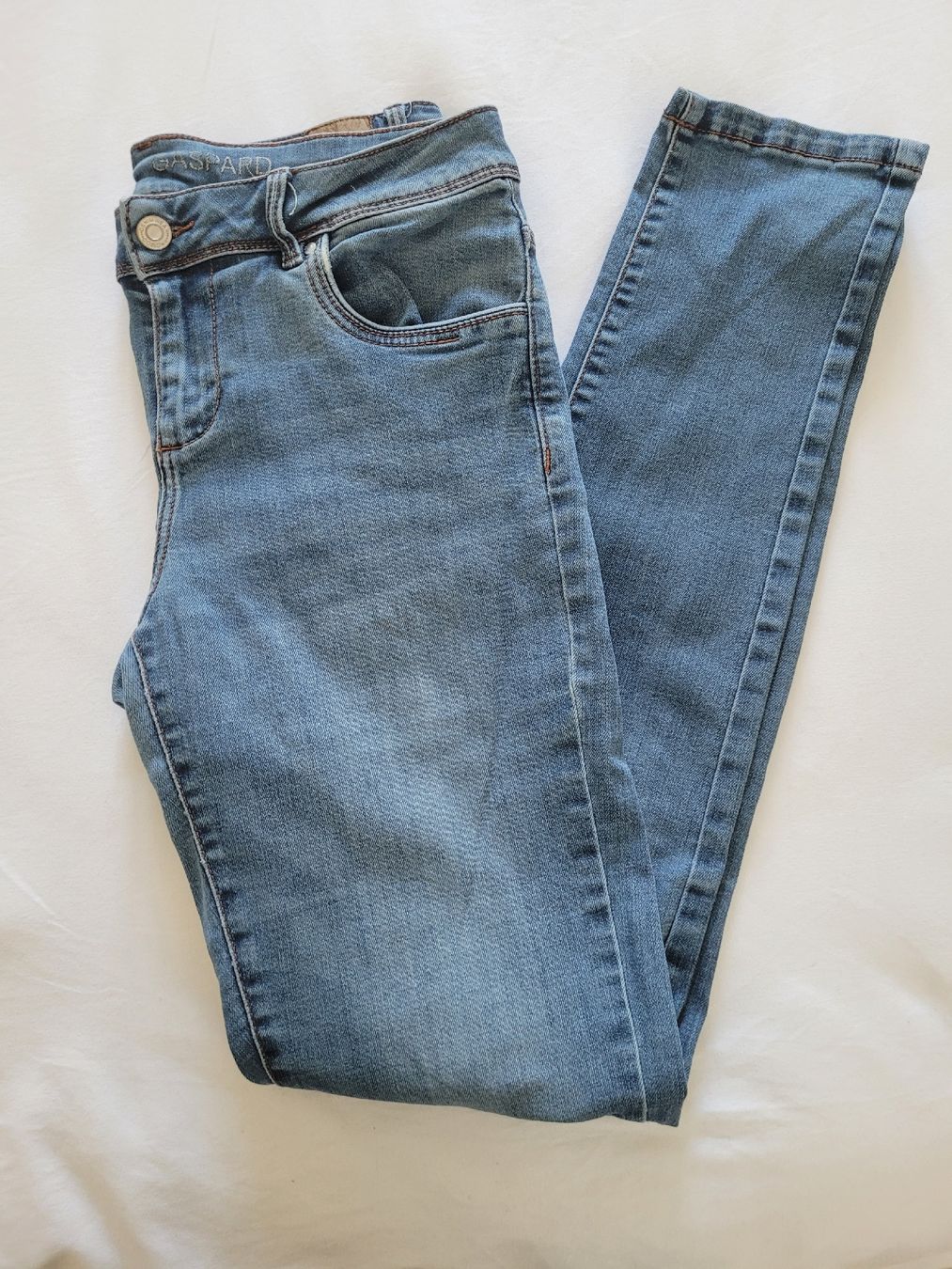 Jeans: 30. Jeans Gaspard femme taille 38 – Usato da Villars-sur-Glâne venduto da m66_dch5