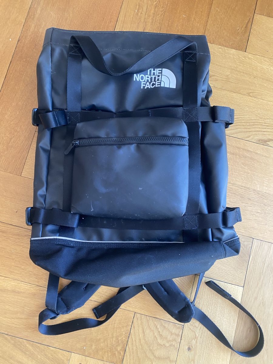 North Face Rucksäcke: The North Face Base Commuter Pack Rucksack – Gebraucht aus Zürich von rotschwarzkaeppchen