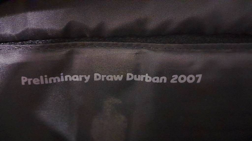 Adidas Borse: FIFA 2010 Adidas Reisetasche, neu – Nuovo e nell'imballaggio originale da Schwerzenbach venduto da Aura888 3