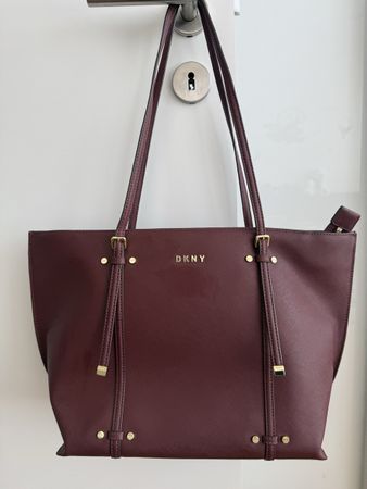 DKNY Bordeaux rote Tasche