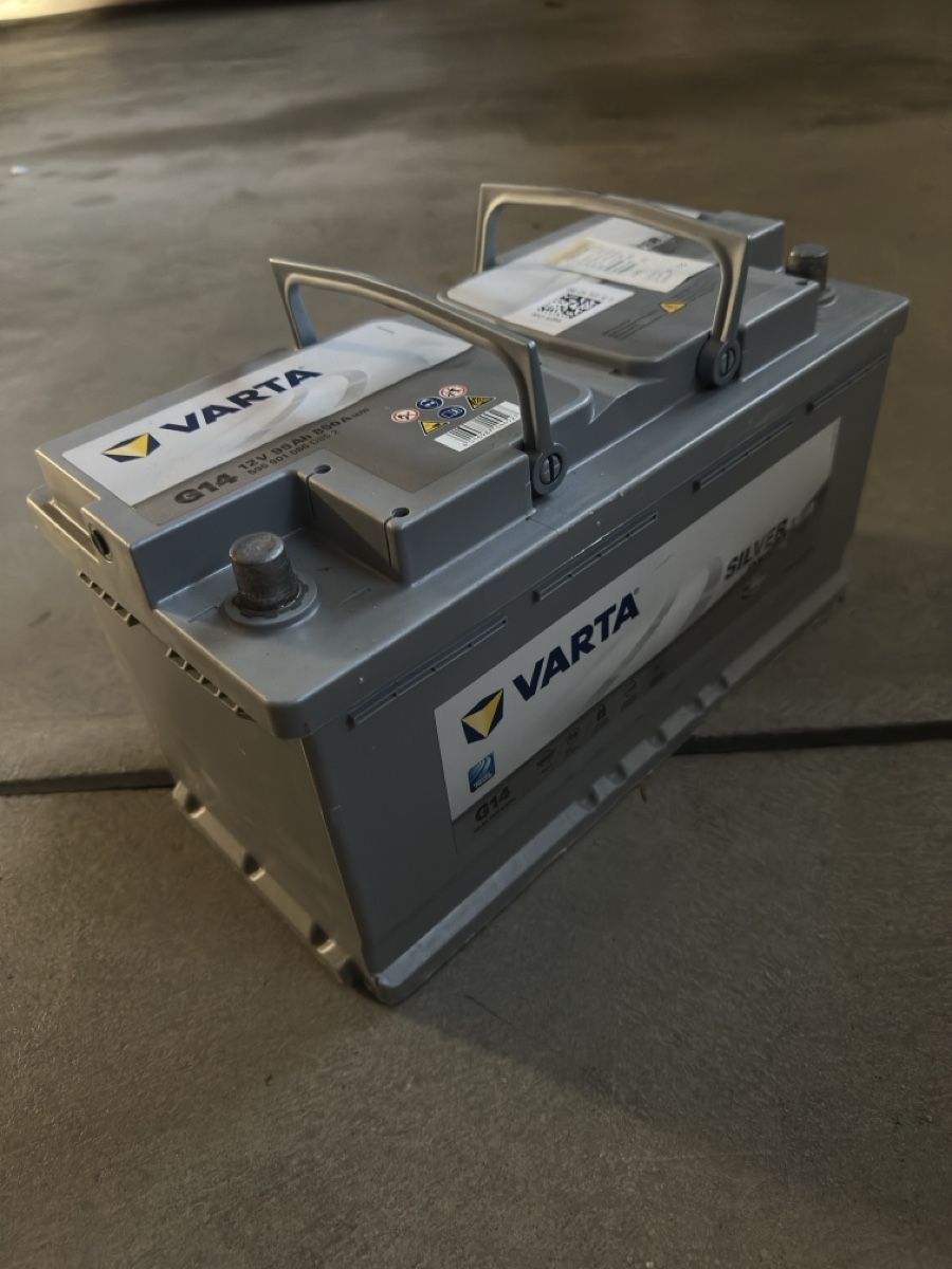 Varta Batterie: Varta 95Ah Auto Batterie – Usato da St Gallen venduto da LeoFTJ