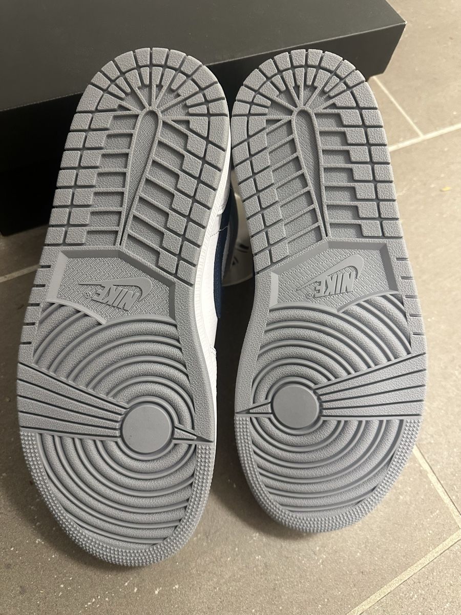 Jordan Scarpe da uomo: Air Jordan 1 Mid Pi Grösse 40 NEU – Nuovo (secondo la descrizione) da Busswil venduto da billib 3