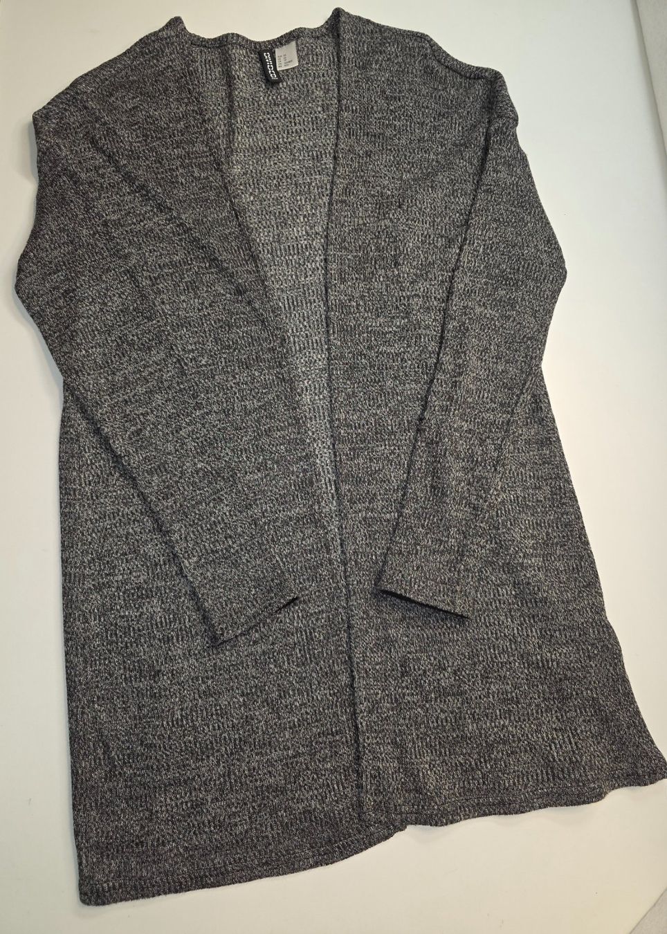 H&M Giacche: S 34 36  H&M Divided Strickjacke Cardigan grau meliert – Nuovo (secondo la descrizione) da Dürnten venduto da Bachtelsurfer 4