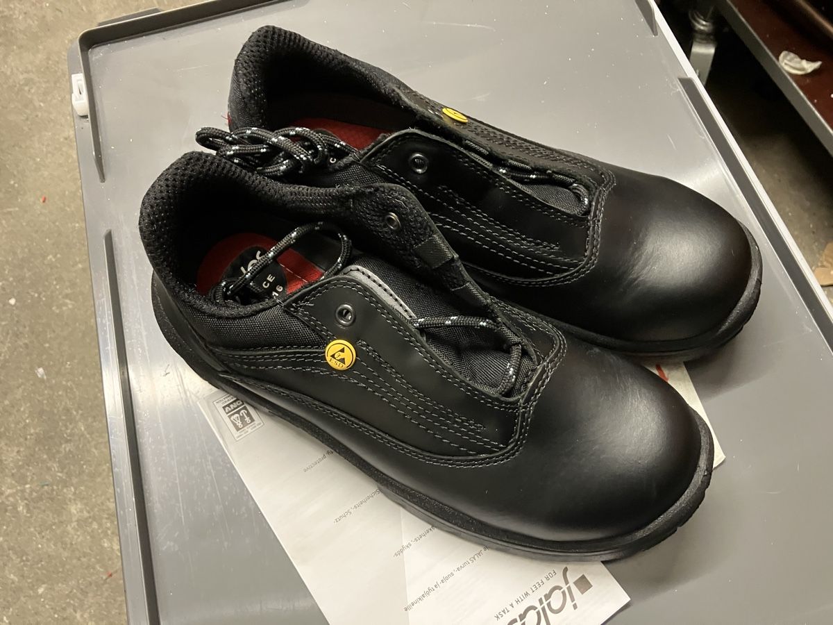 Scarpe da uomo: Arbeits-Sicherheits-Schuhe SUVA Grösse 41 – Nuovo e nell'imballaggio originale da Thun venduto da Racing0 1