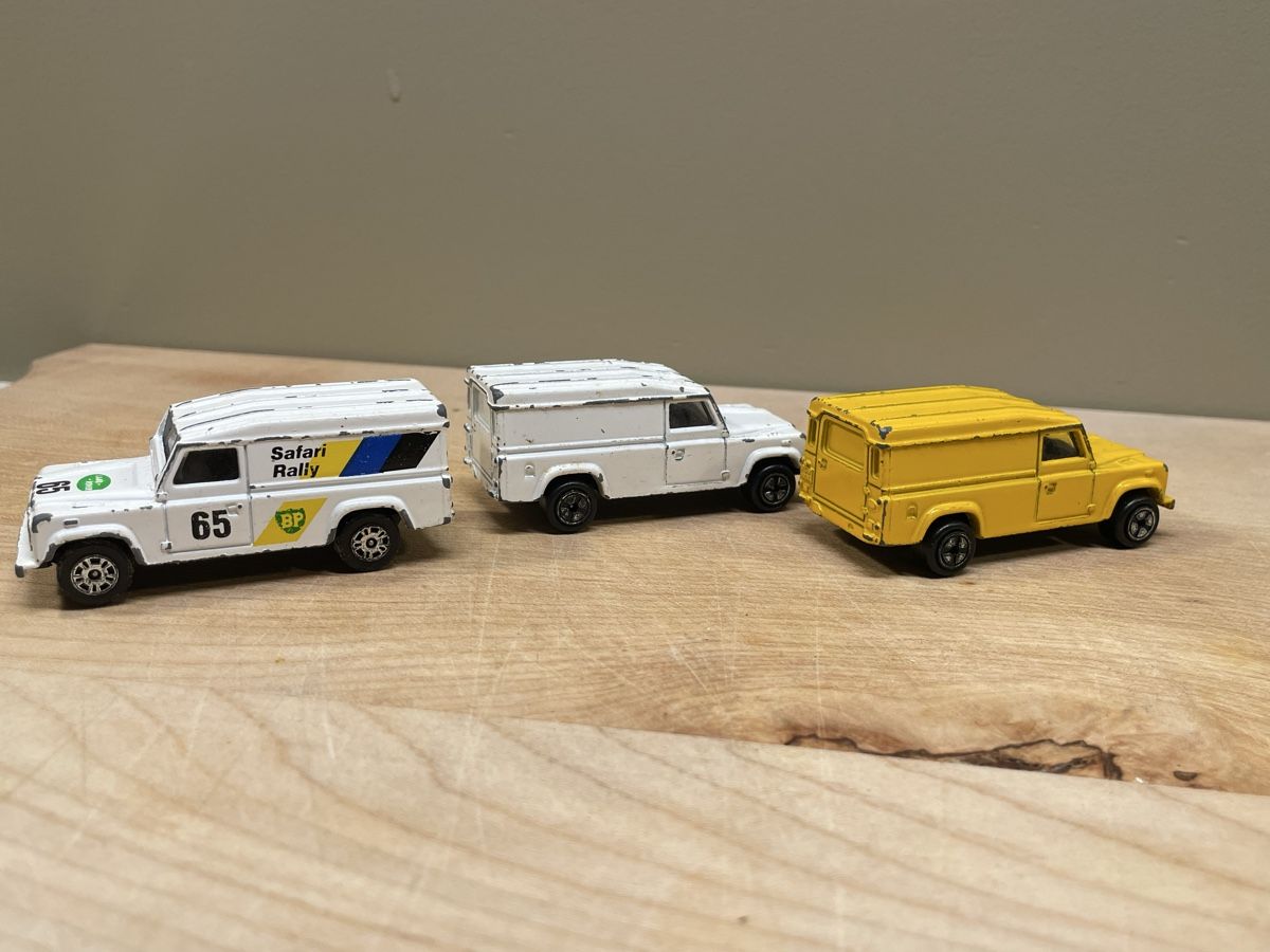 Corgi Toys Modellini d'auto: 3x Corgi Land Rover Defender 110 – Usato da Frauenfeld venduto da Challenger77 2