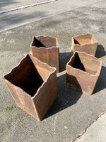 Blumentöpfe 4 Stck aus Stahl. Unikate. Kunst im Garten