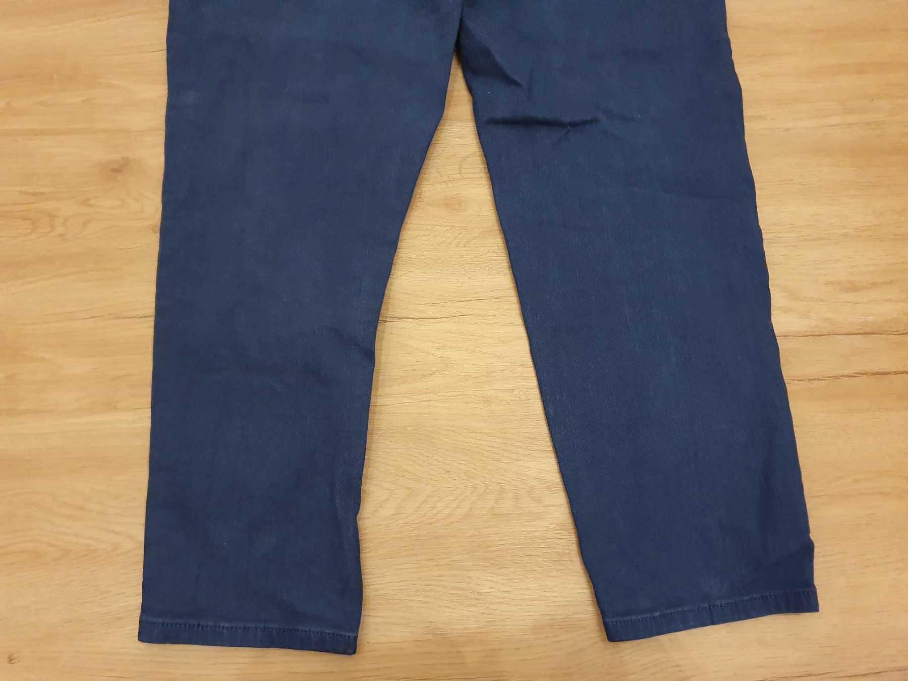 Jeans: Dunkelblaue Jeans Gr. 40 – Nuovo (secondo la descrizione) da Heinrichswil venduto da sabi2809 9