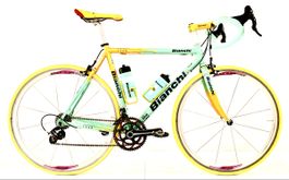 Bianchi Rennvelo mit Titanium SHAMAL Felgen, Pantani Sattel 