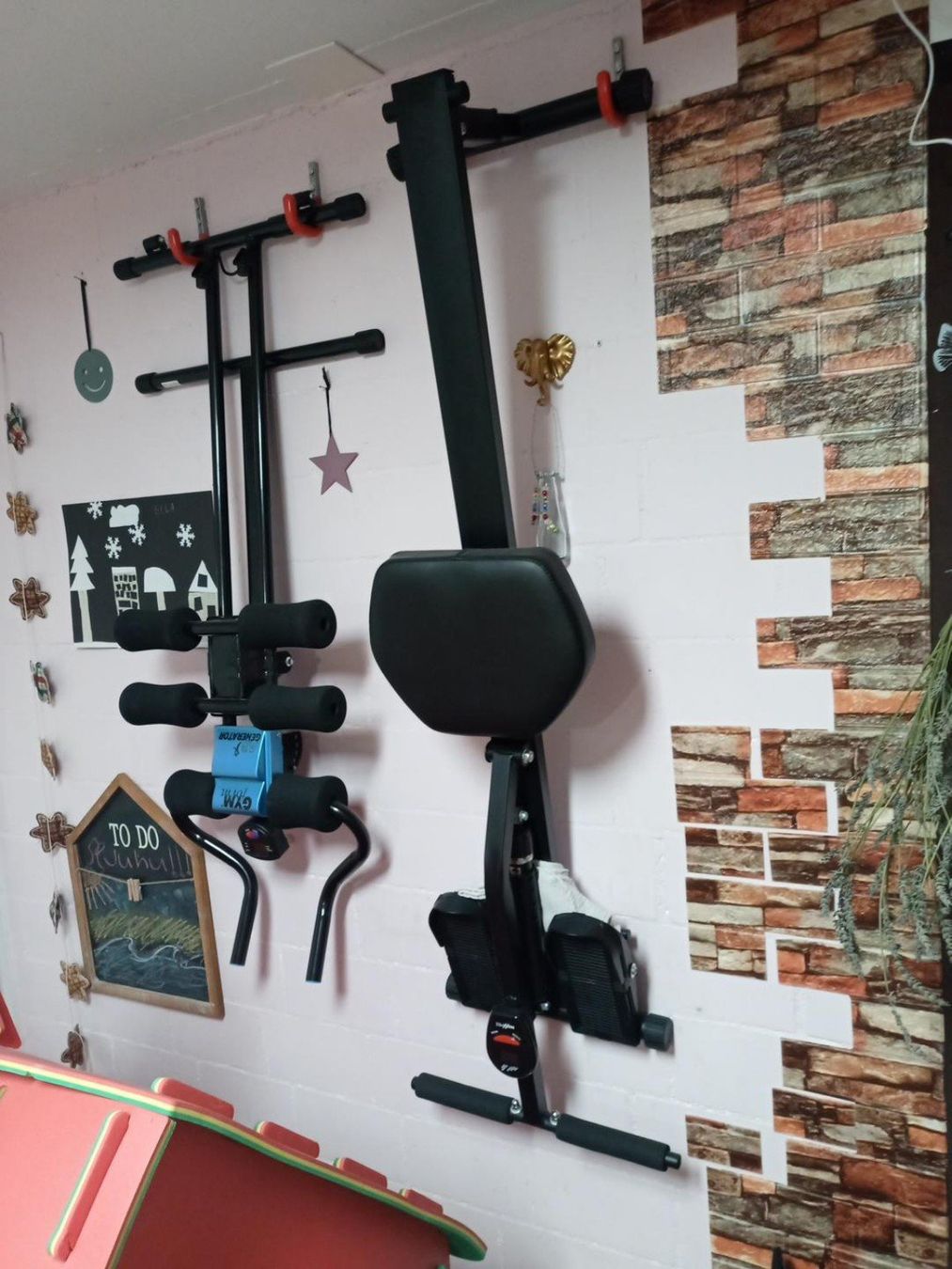 Hometrainer: MAXX MEE Rudergerät mit Trainingscomputer, platzsparend – Gebraucht aus Fislisbach von R.C.Jann 3